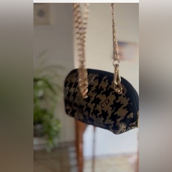 Dior Beauty on Chain - Picture 2 of 3